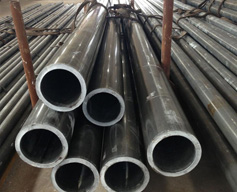 Black Seamless Carbon Steel Pipe